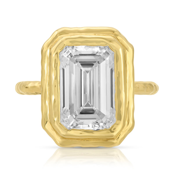 The Allia - Engagement Ring 4 Carat Emerald Cut