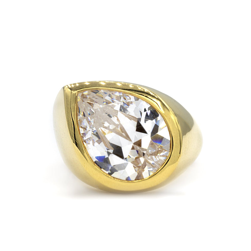 The Aura - Engagement Ring 5 Carat Pear Shaped Diamond